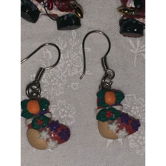Vintage Christmas Earrings - Picture 4 of 14